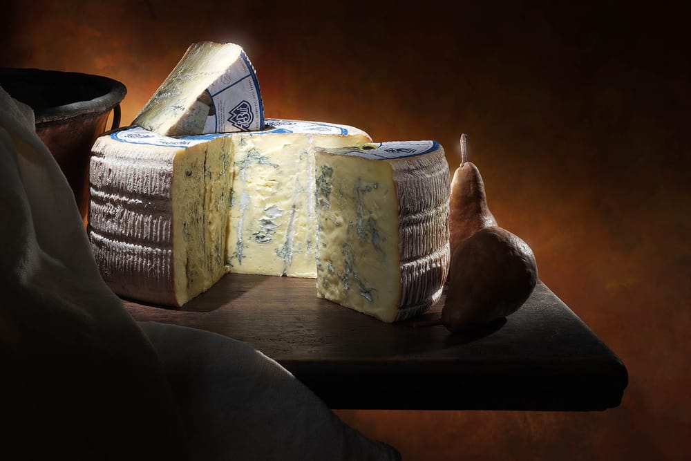 Il PASTORUT  il Formaggio erborinato della Carnia pubblica l'immagine